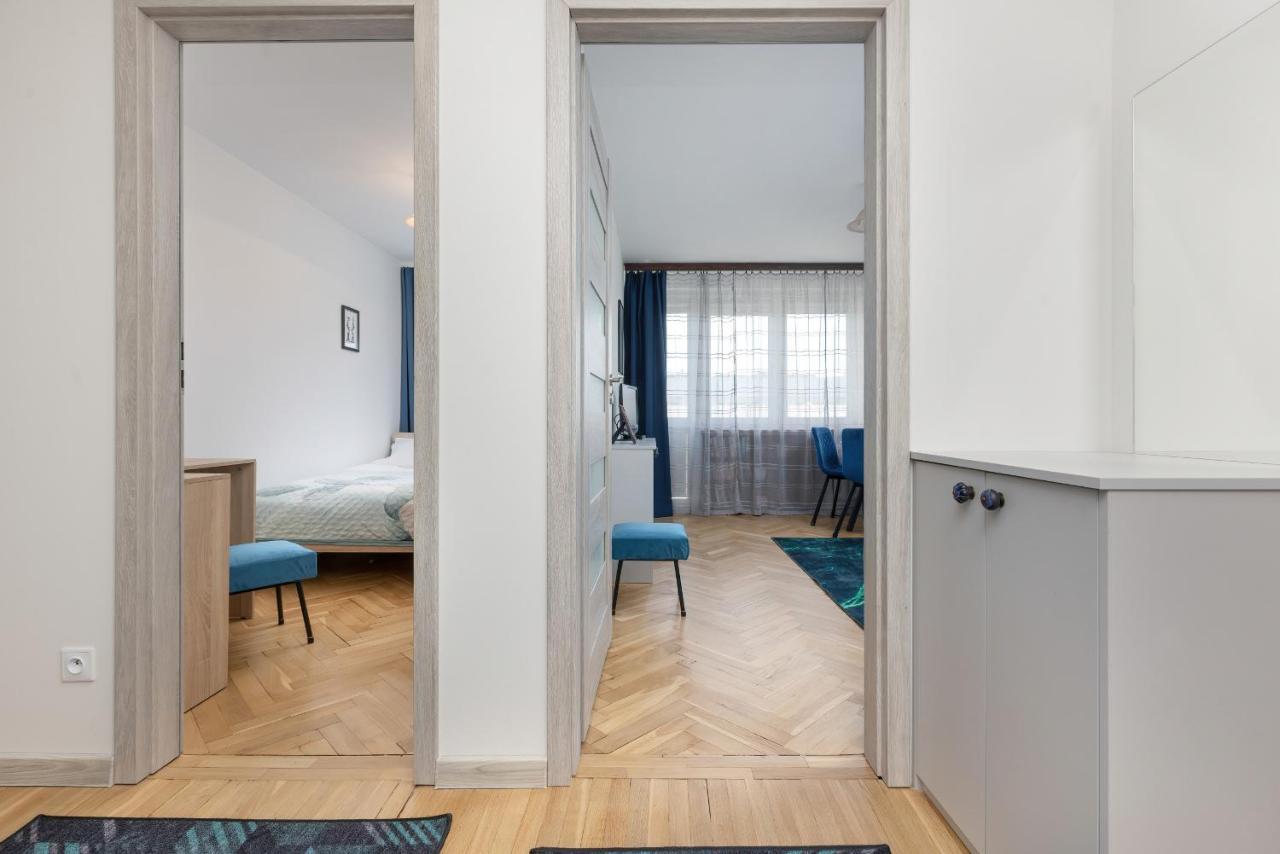 Cozy And Comfortable Wola Apartment By Noclegi Renters Warsaw Luaran gambar